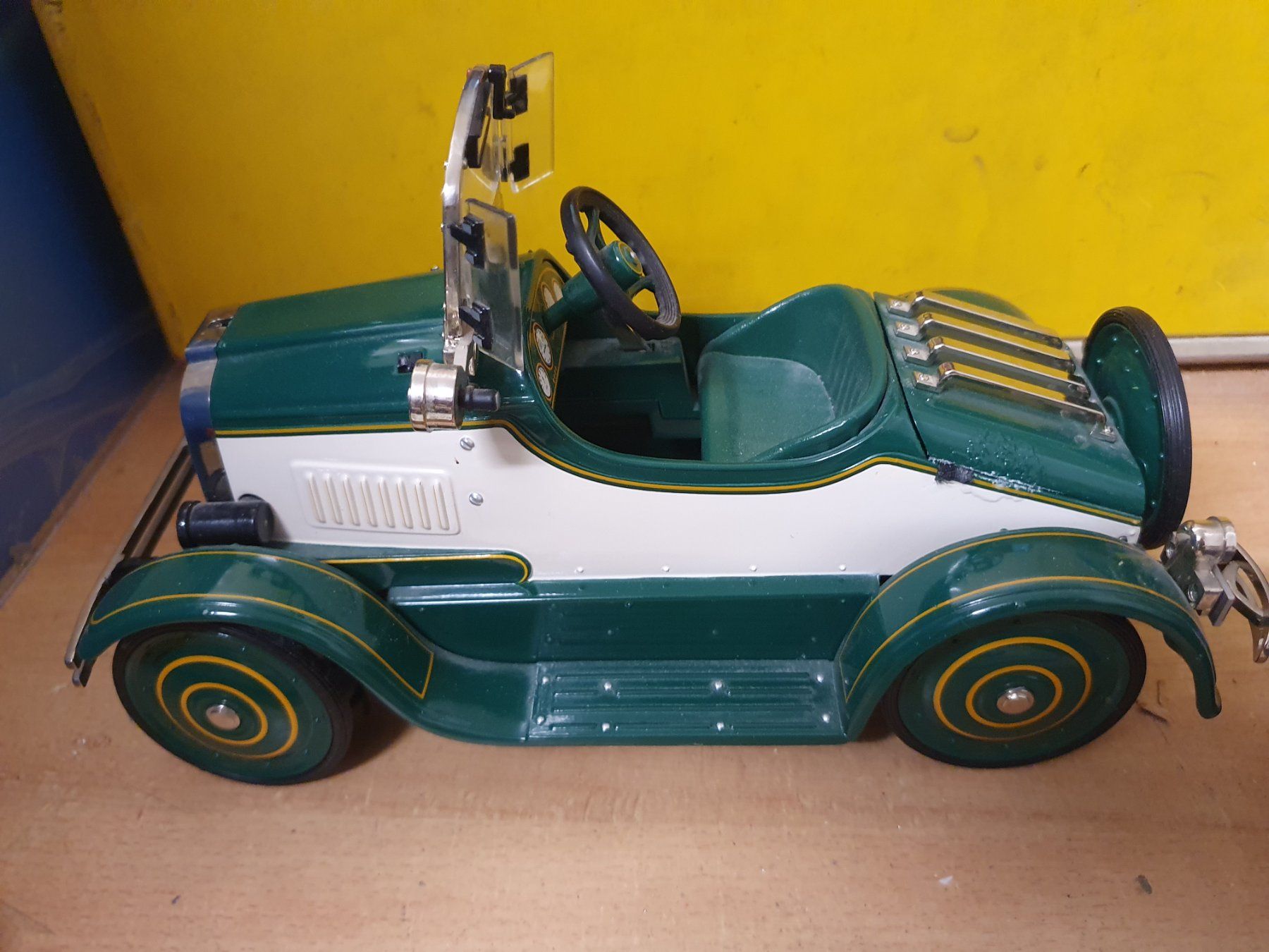 Modellini d'auto: Oldtimer – Usato da Winterthur venduto da Epi52