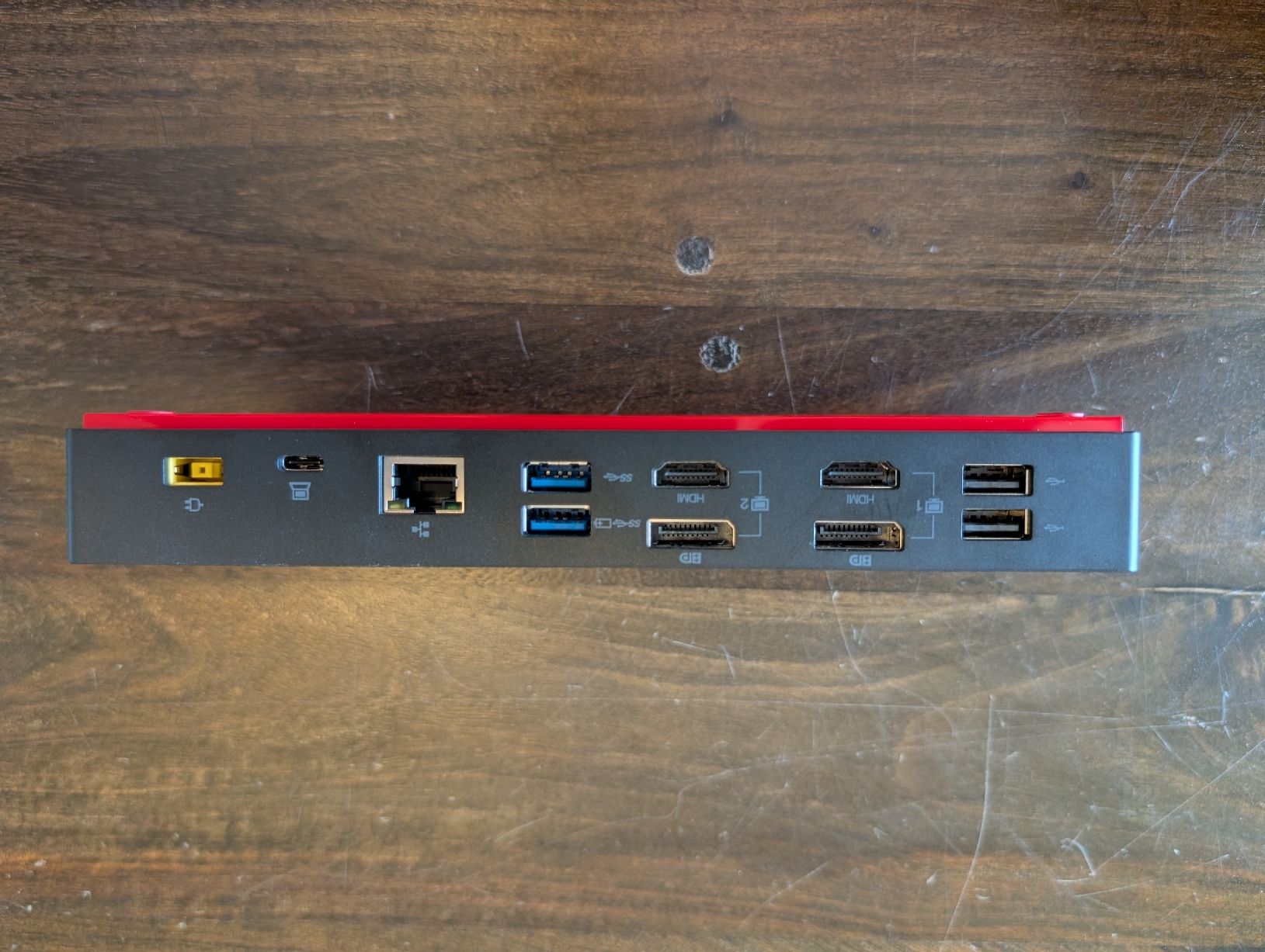 Lenovo Docking station: Dockingstation Lenovo USB-C Thunderbolt – Nuovo (secondo la descrizione) da Sursee venduto da Sen.Lu 1