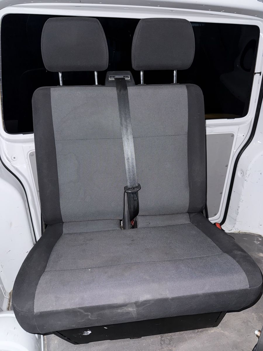 VW Tutti pezzi di ricambio auto: VW T6 Fahrersitz + Sitzbank – Usato da Wolfhalden venduto da snupiid 1