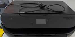 HP ENVY 5010 – Multifunktionsdrucker + 1 Farbpatrone HP304