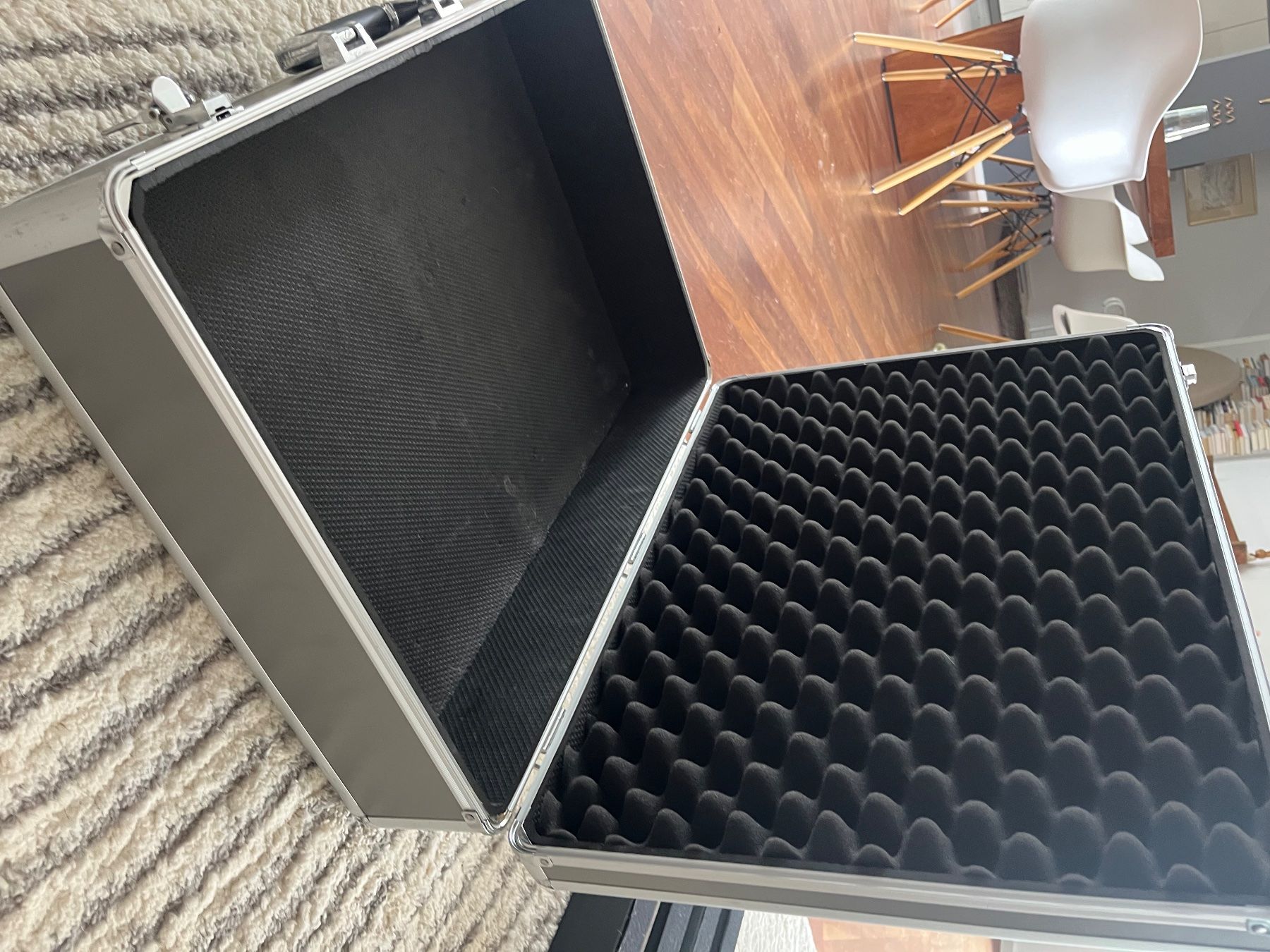 Pedaltrain Musikinstrumente: Pedaltrain 1 mit Koffer – Gebraucht aus Hünenberg See von tonybee 8
