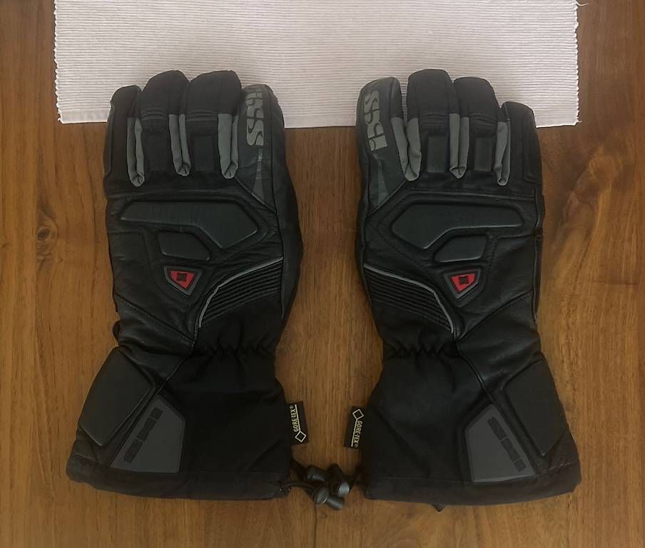 Autres accessoires hommes: Töff Handschuhe  – D'occasion à Horw par Jan.0364