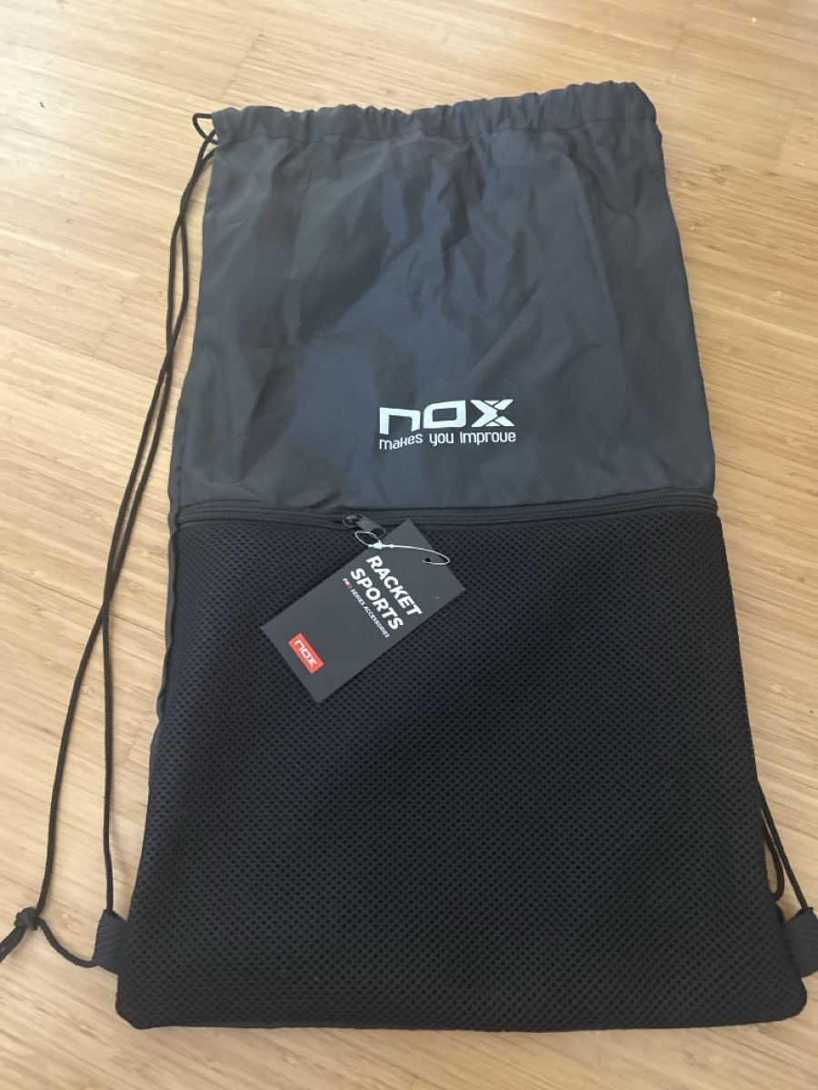 Schläger: New! NOX Equation Advanced Series padel racket + racket bag – Neu und originalverpackt aus Zürich von Nugteren 2