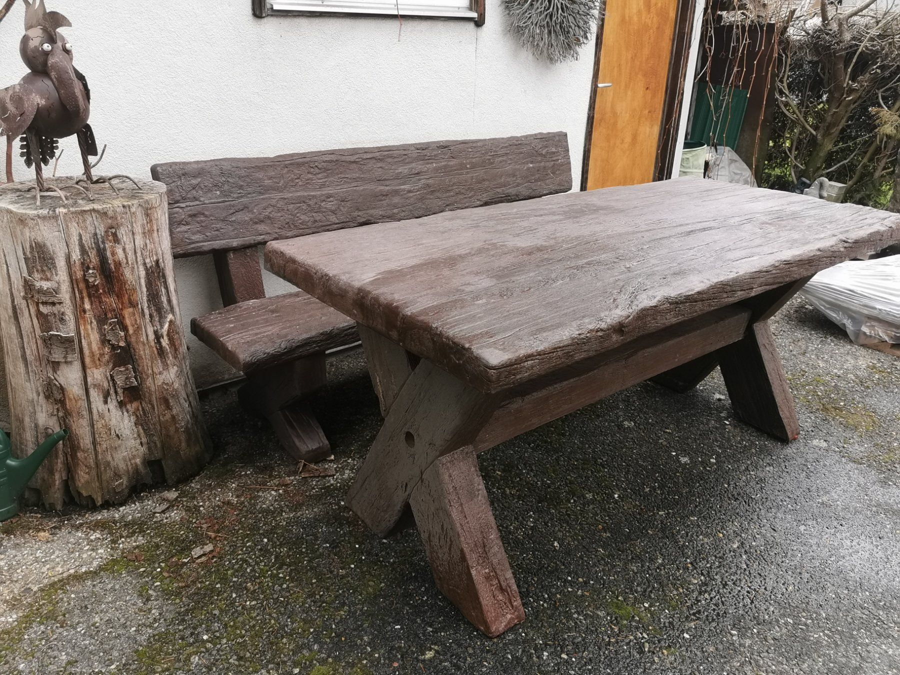 Tische: Beton-Tisch 180 Eiche/ Altholz – Neu (gemäss Beschreibung) aus Herbetswil von AHA-Garten
