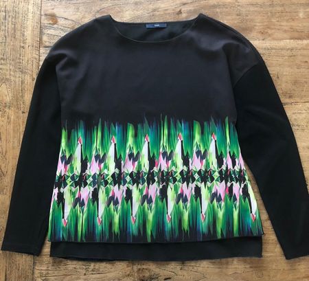 Elegantes Top, Oberteil von TMX. Schwarz mit Muster. Gr. M.