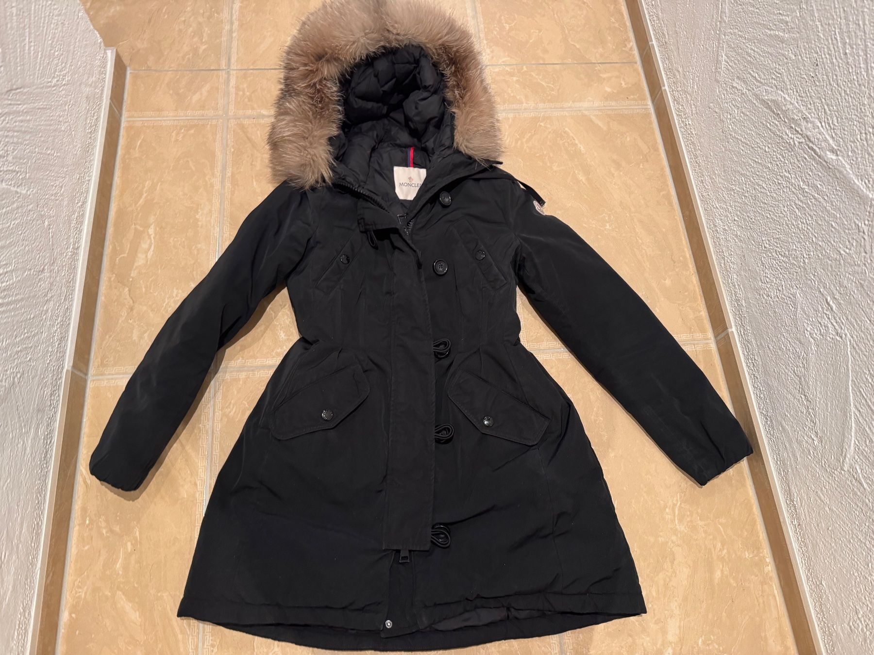 Moncler Cappotti: Moncler Aredhel Giubbotto Mantel mit DIST, Grösse 2 – Usato da Klingnau venduto da Markus14 3