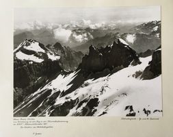 Militärflugzeug, gr. Fliegeraufnahme, Engelberg, Spannort