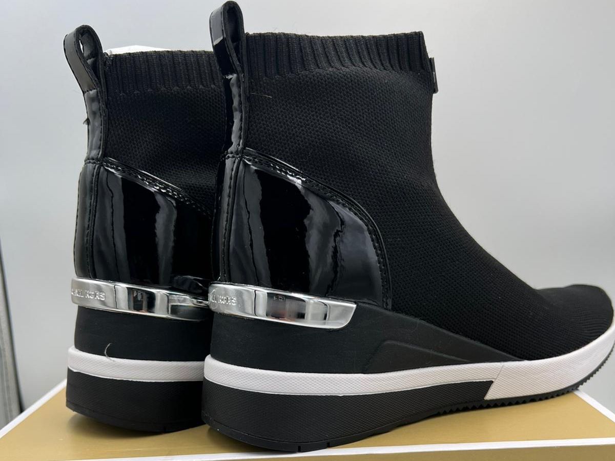 Michael Kors Chaussures femmes: Michael Kors Skyler Bootie Grösse 39 – Neuf avec emballage d'origine à Wiedlisbach par Sistershop 6