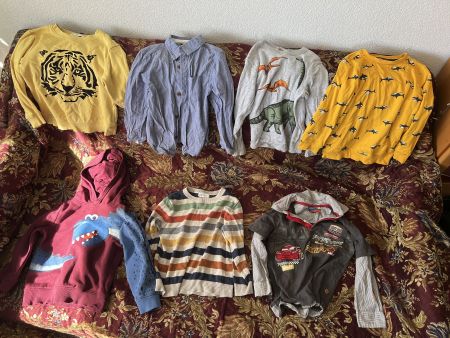 Kinderkleider Gr110 (5 Jahre)/Lot d'habits taille 110 (5ans)