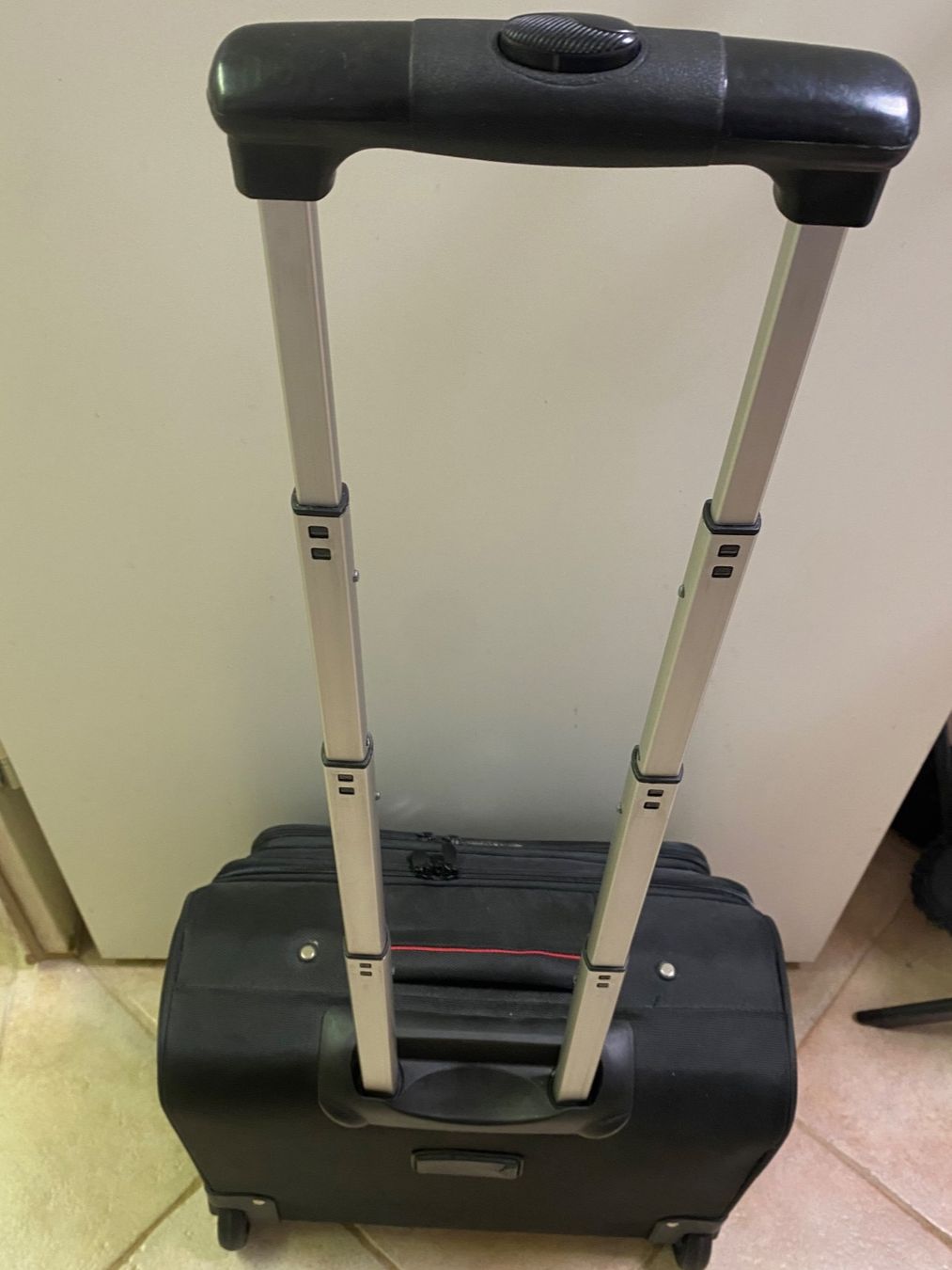 Valigie: Kover Rollkoffer Schwarz Handgepäck – Nuovo (secondo la descrizione) da Baden venduto da Bbdesign 4