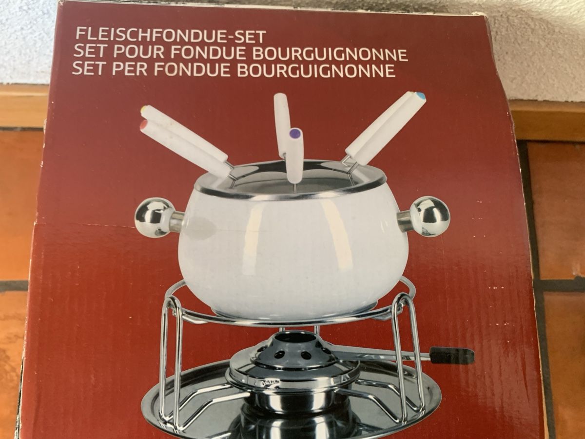 Appareils de cuisine: Crofton Meat Fondue Set – D'occasion à Chézard-St-Martin par iva_xw8z 5