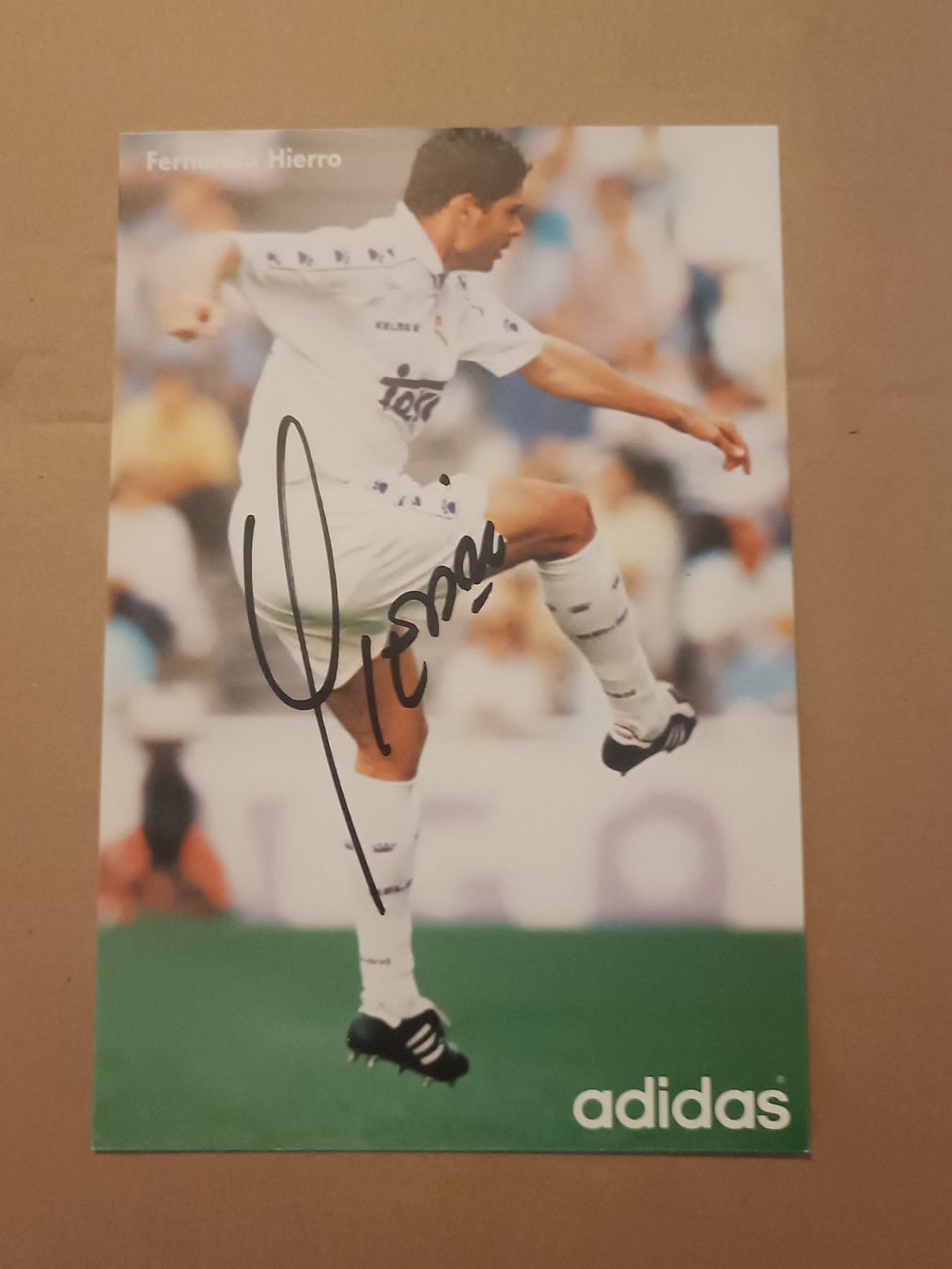 Autografi: Fernando Hierro - Real Madrid - handsigniert – Usato da Menziken venduto da Artographs