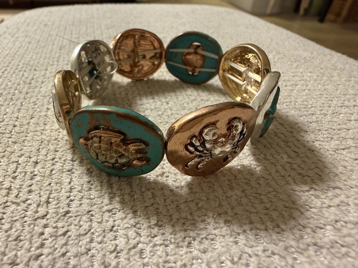 Armbänder & -reifen: Bracelet – Neu (gemäss Beschreibung) aus Dietlikon von lot_rel 1