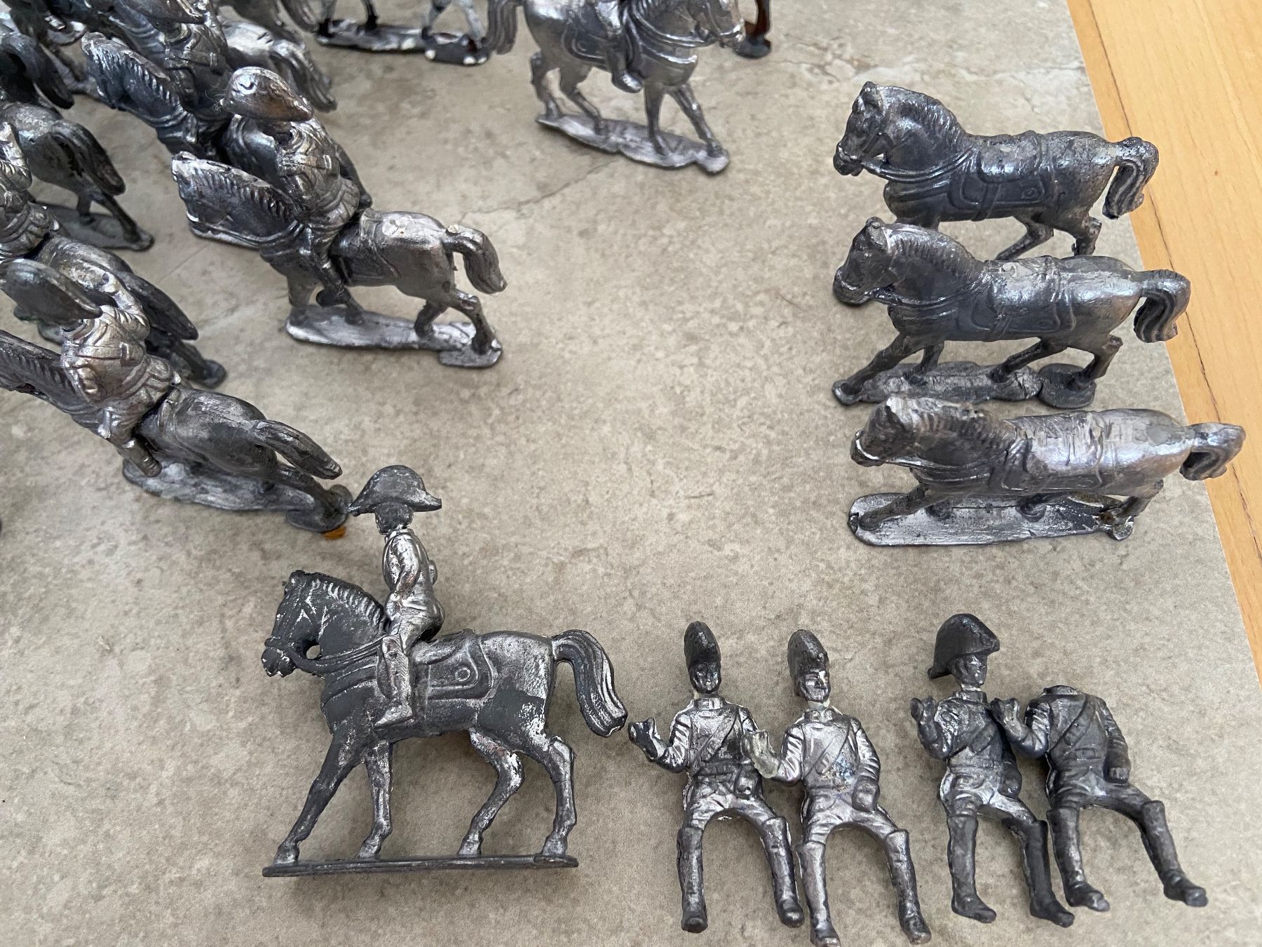 Giocattoli: Bleifiguren Soldaten und Pferde – Usato da Wilderswil venduto da leh_9hxp 5