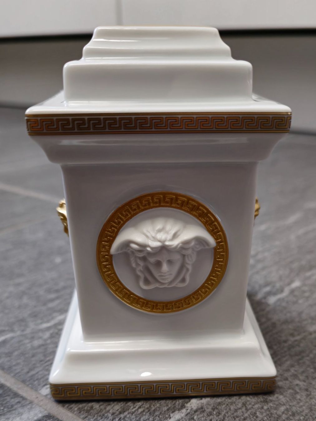 Orologi da terra & Orologi da parete: Versace  Medusa Tischuhr gross – Usato da Amriswil venduto da Legacylegacy 4