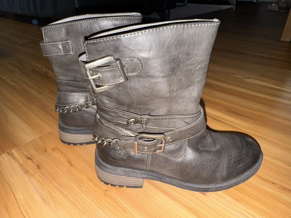 Scarpe da donna: Dockers Stiefel grosse 38 – Usato da Rümikon AG venduto da kar_8vy5