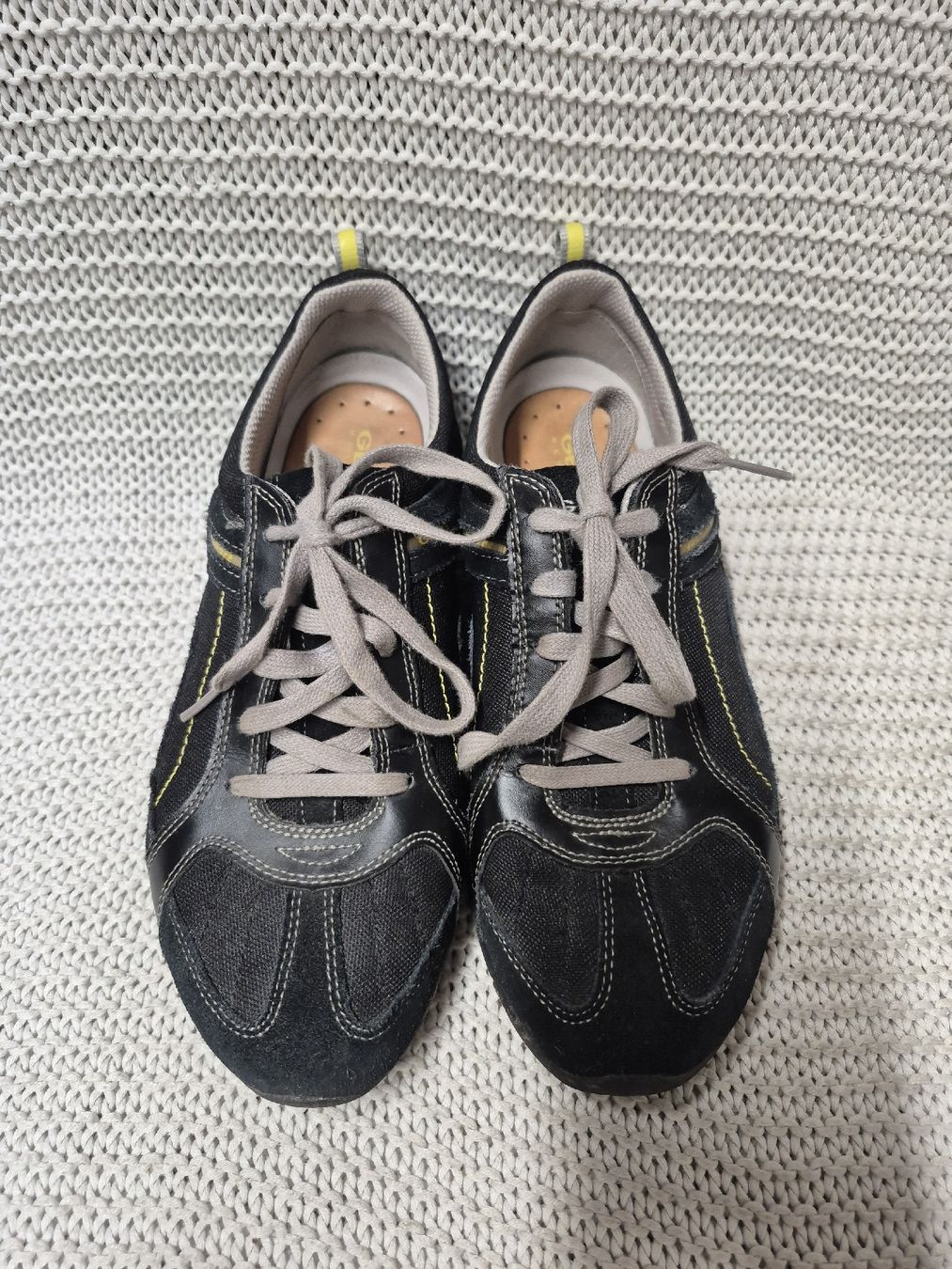 Geox Scarpe da donna: Geox Respira Sneaker Gr.39 schwarz – Usato da Merligen venduto da muss_haben 1