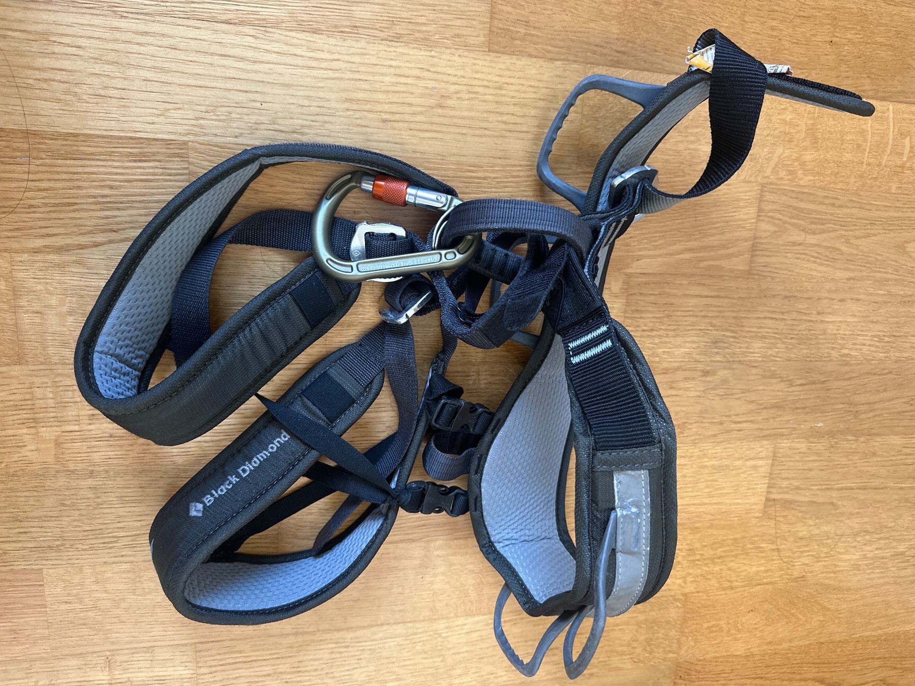 Black Diamond Attrezzatura da arrampicata: Klettergurt Black Diamond ab 15.- – Usato da Liebefeld venduto da sop_bv8y 1