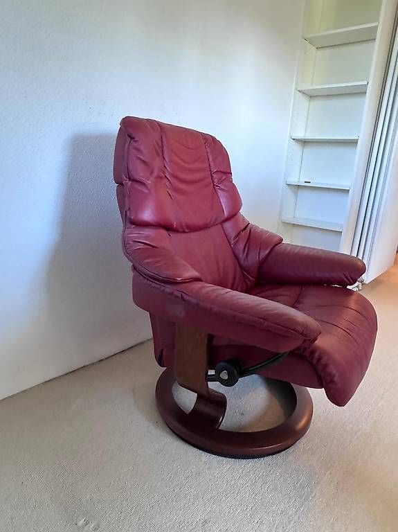 Poltrone: Stressless Relaxsessel mit Fusshocker – Usato da Fällanden venduto da althausb 1