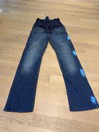 Umstandsjeans leicht ausgestellt | Grösse 36