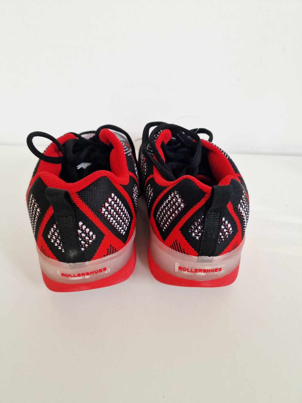 Scarpe per ragazzi: Neue Kinder Roller Slide Sneaker Gr. 36 – Usato da Hallau venduto da CHACLA 3