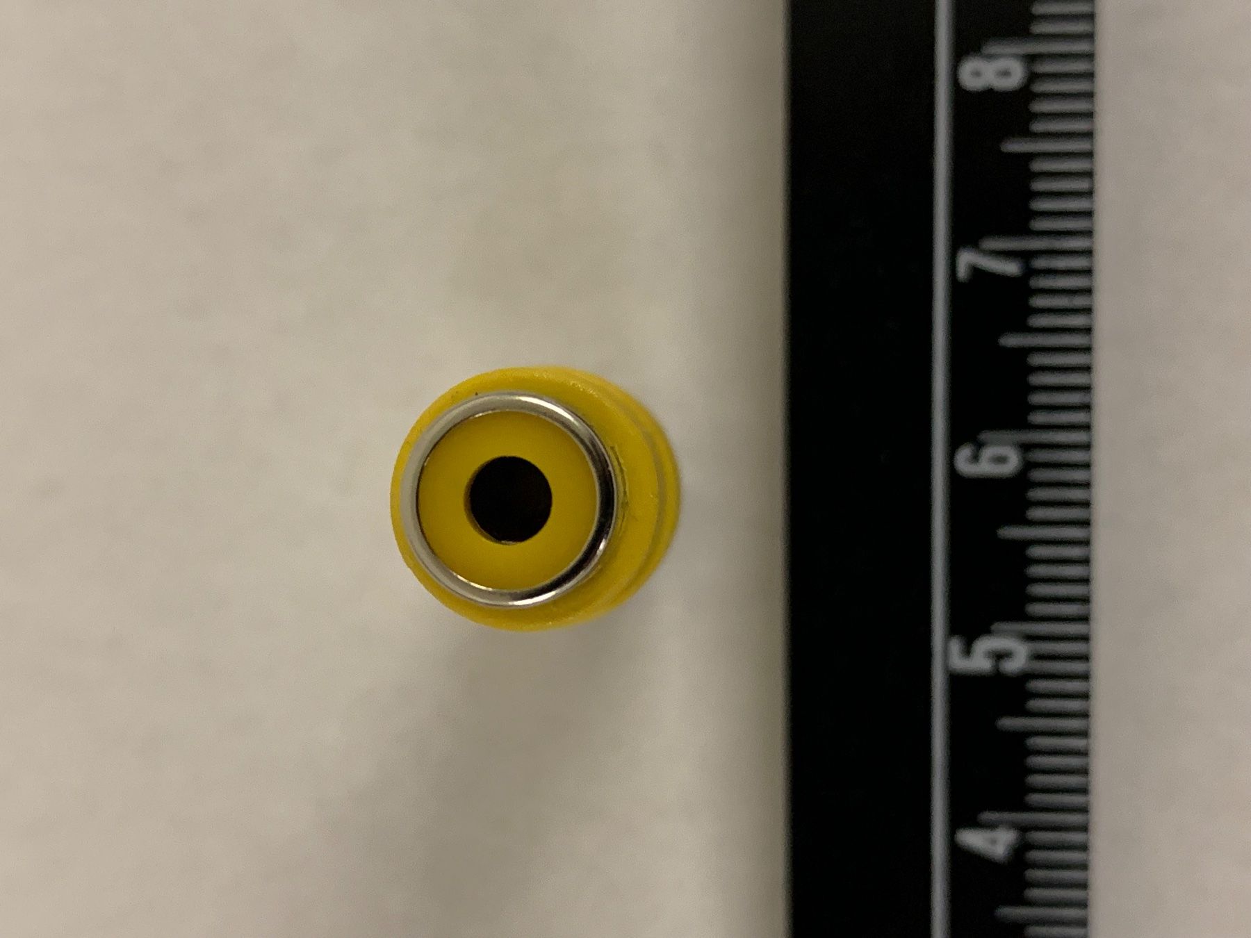 Lecteurs & Adaptateurs: 4-Pin Stecker auf Cinch Buchse – Neuf (Voir description) à Erlenbach ZH par Ritschly 3