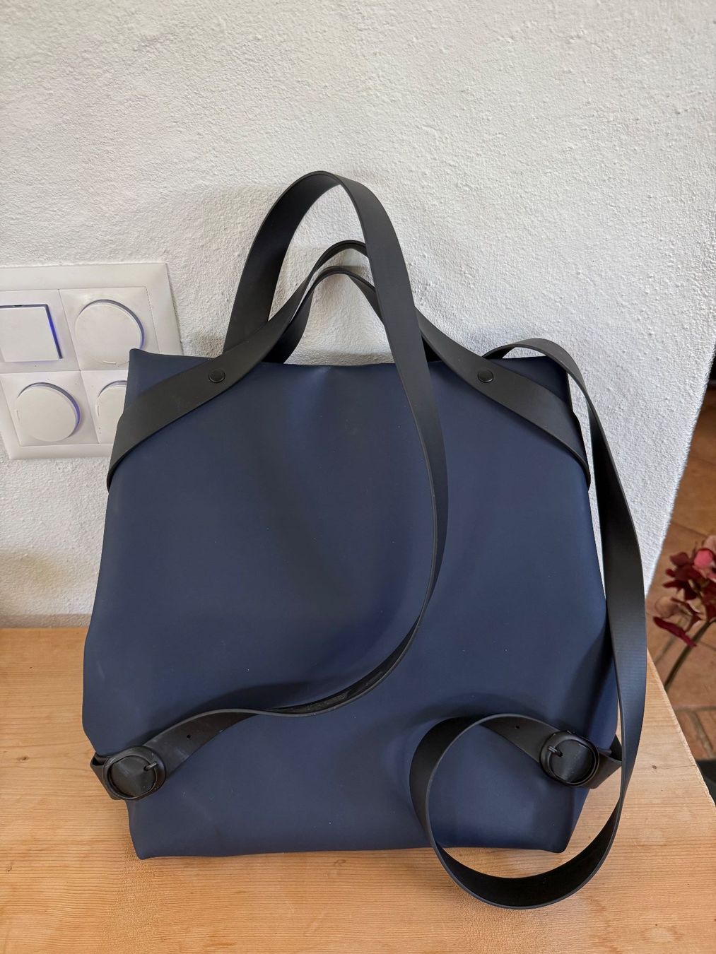 Rains Zaini: Sac à dos RAINS Shift bleu marine – Usato da Prez-vers-Siviriez venduto da mar_n29z 6