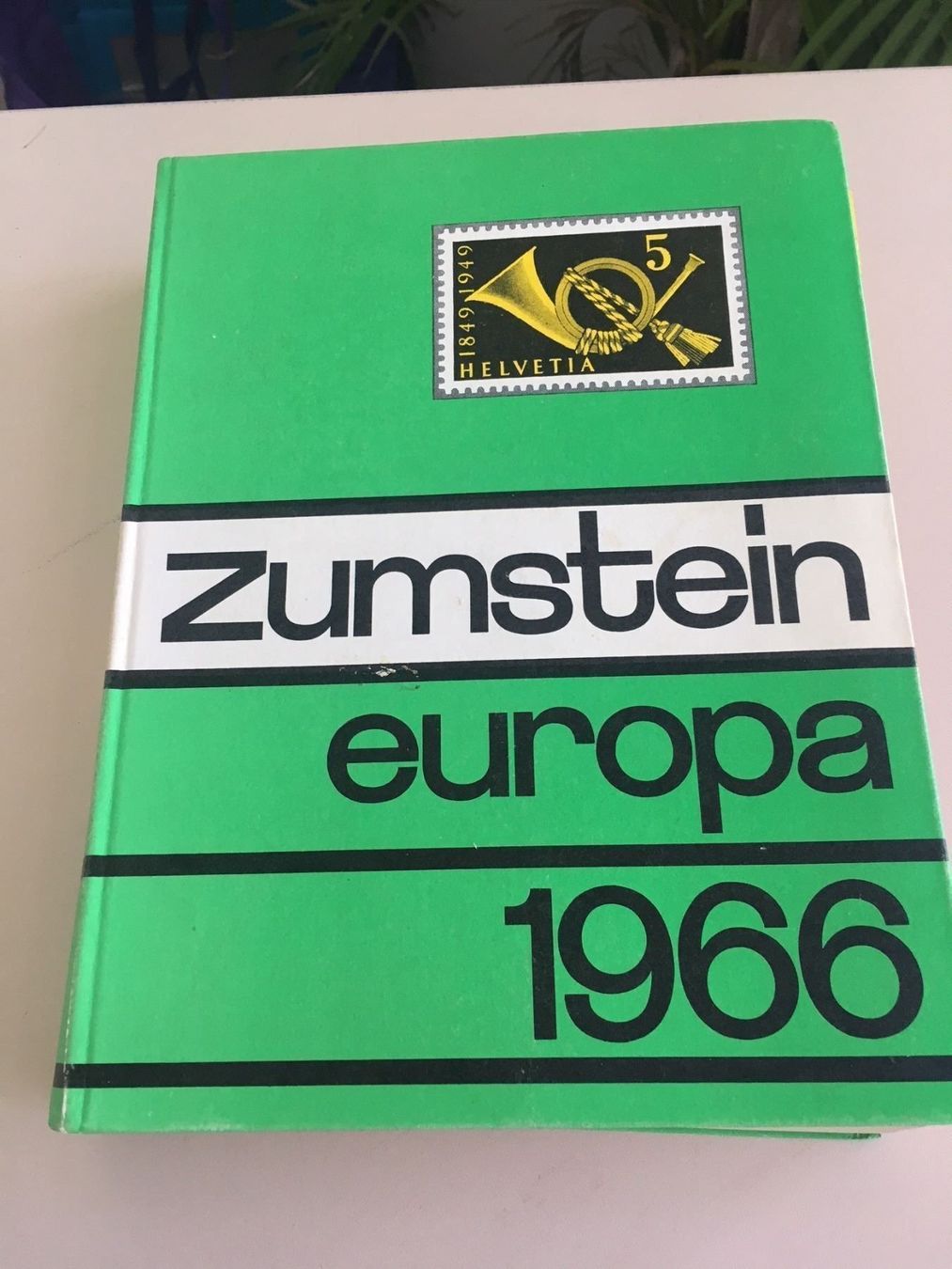 Tutti i francobolli: Briefmarken- Katalog aus dem Jahre 1966 – Usato da Brügg BE venduto da rutschimedizin