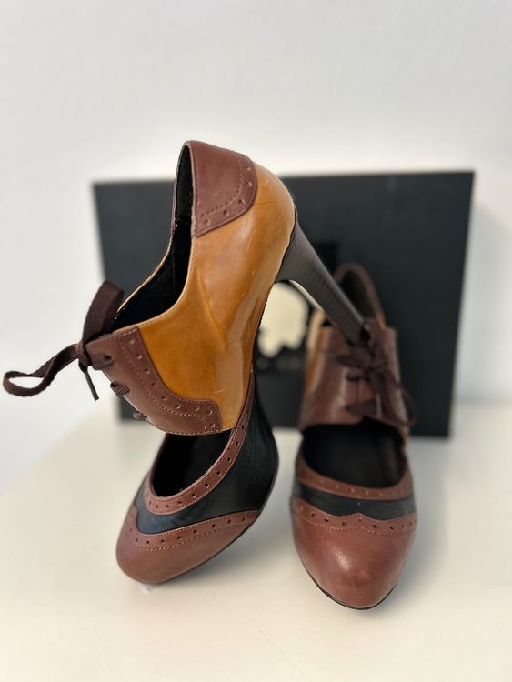 Chaussures femmes: LOLA CRUZ Budapester Plateau Pumps Heels Court Shoes Gr. 38 – D'occasion à Zürich par Arche_Brockenhaus 1