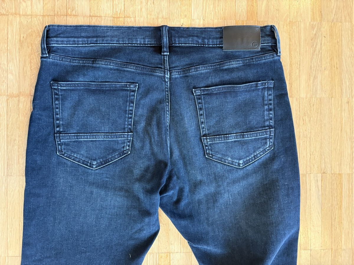 Jeans: Marks&Spencer blue/black Slim Men's Jeans - Size 36 – Gebraucht aus Nyon von Iamher 2