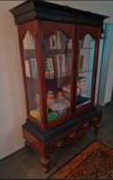 Antique Vitrine. Renoviert in top Zustand