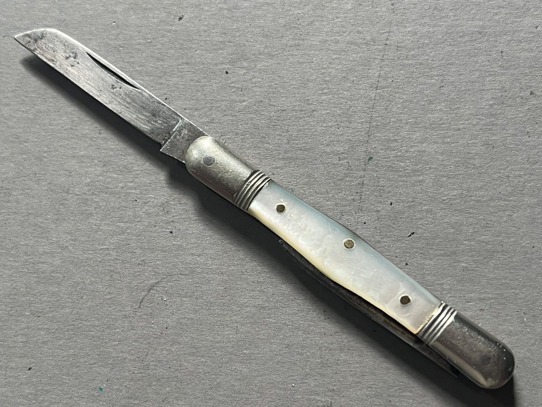 Couteaux de poche: Antikes Sackmesser 66 mm - Perlmutt – D'occasion à Zürich par FV.vintage 3