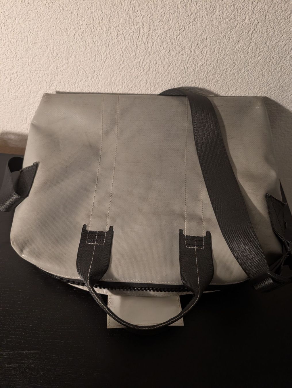 Freitag Borse: FREITAG Shoulder Bag Grey  – Usato da Zürich venduto da dav_hp2n