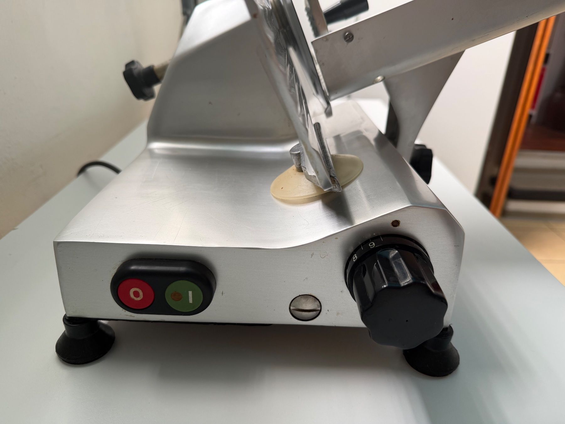 Appareils de cuisine: Aufschnittmaschine Allesschneider – D'occasion à Zürich par herrskywalker 1