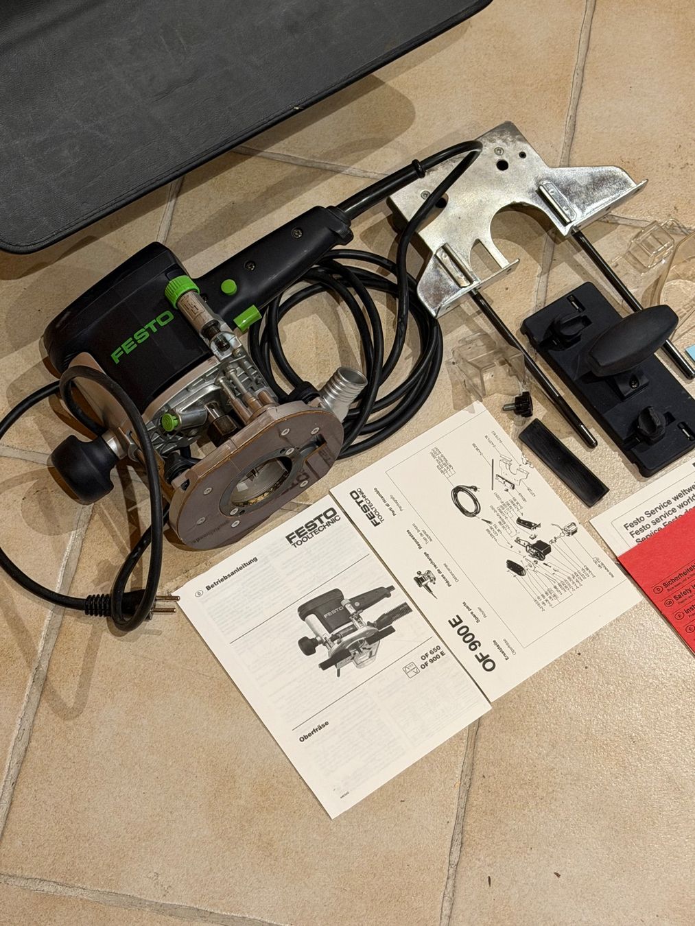 Festool Tutti gli attrezzi: Festool OF 900 E Oberfräse – Usato da Uitikon Waldegg venduto da Thomyg 1