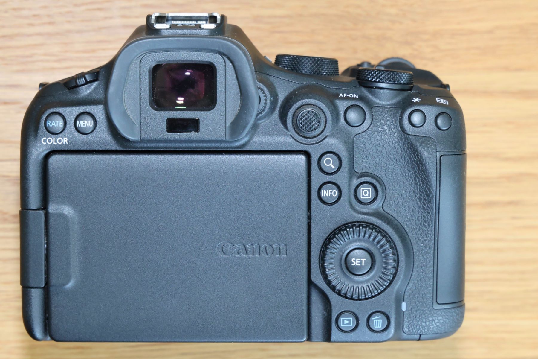 Canon Fotocamera: Canon EOS R6 Mark III Vollformat-DSLM neuwertig – Nuovo (secondo la descrizione) da Savognin venduto da Caneos 3