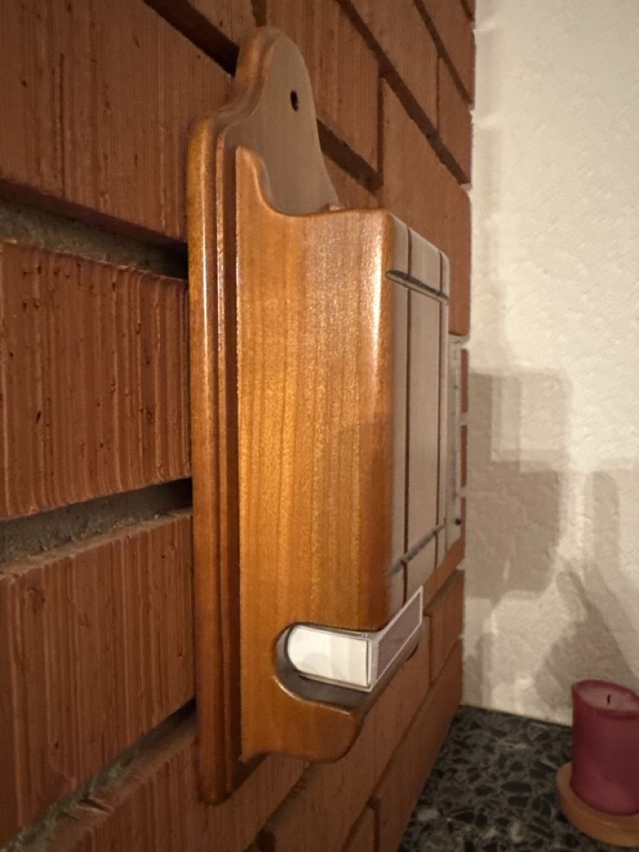 Wandhalterungen: Streichholz Halter – Gebraucht aus Walliswil b.Wangen von CharlotteGarde 1