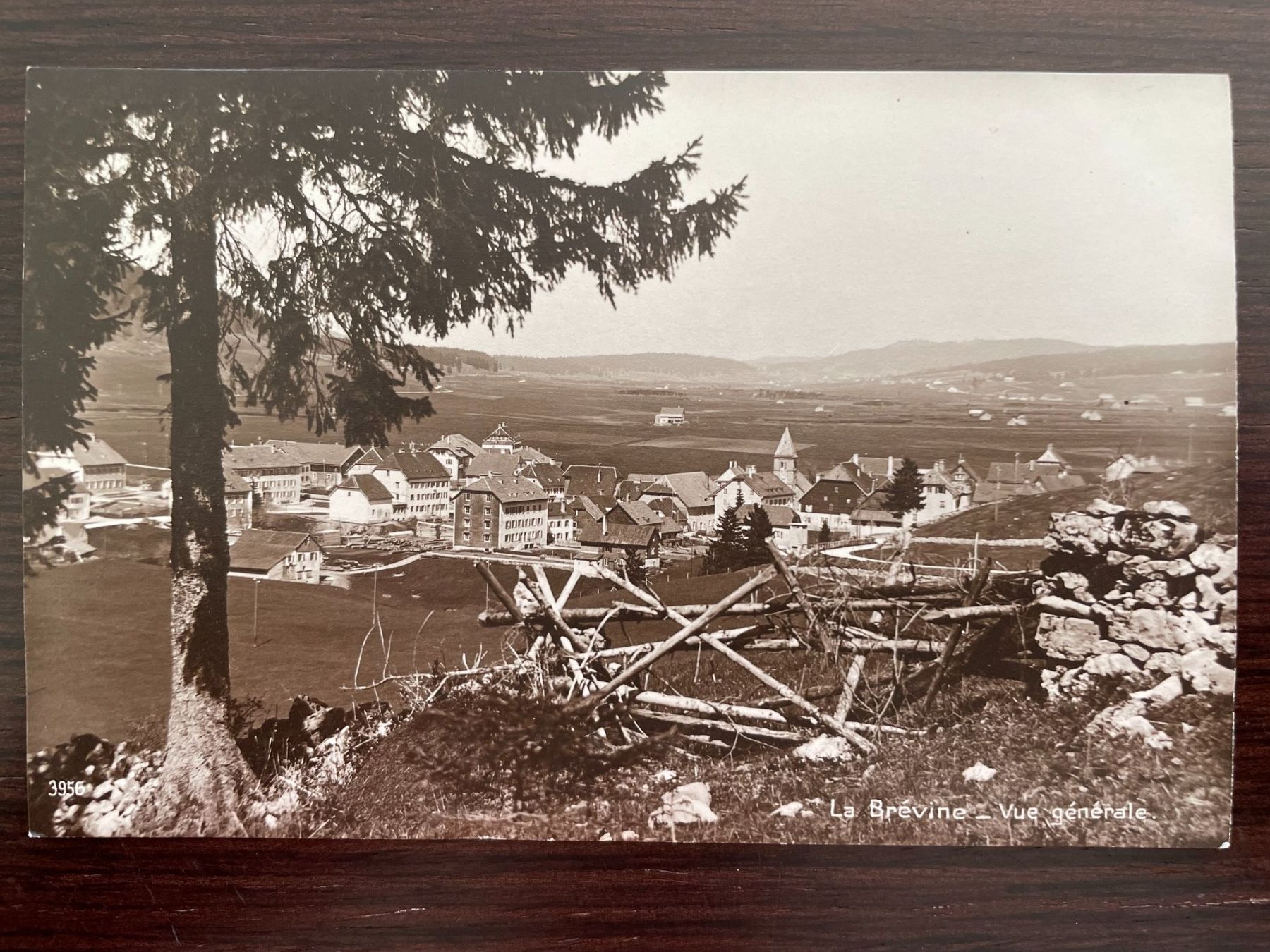 Cartoline postali: LA BRÉVINE Vue générale, non circulée – Usato da Wald ZH venduto da TLILEF