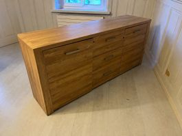 Moderne Holzkommode / Sideboard mit Schubladen
