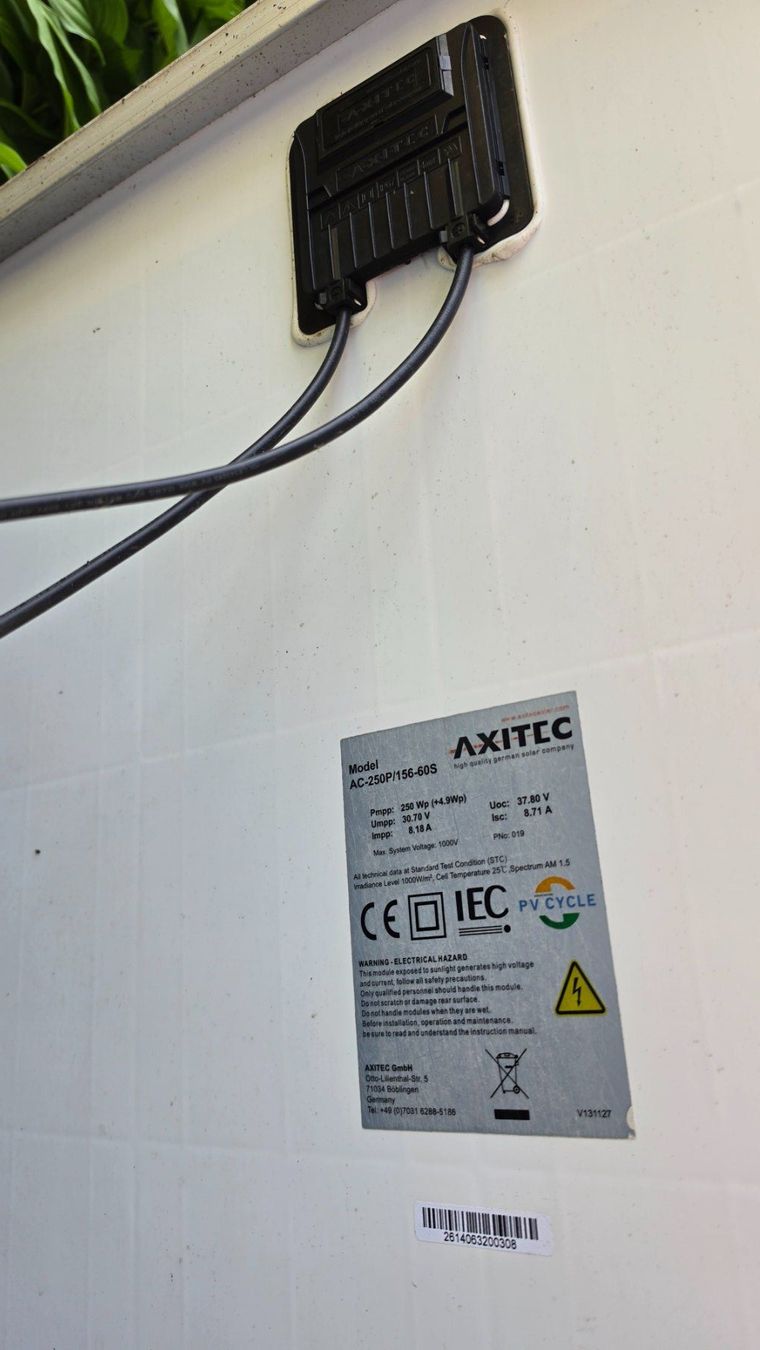 Dispositivi a energia solare: Panneax photovaltaique systeme complete – Usato da Neuchâtel venduto da angelippo 1