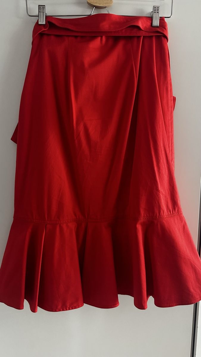 Gonne: Alexis Red Ruffle Skirt, Size Small – Usato da Luzern venduto da ida_hv2y 1