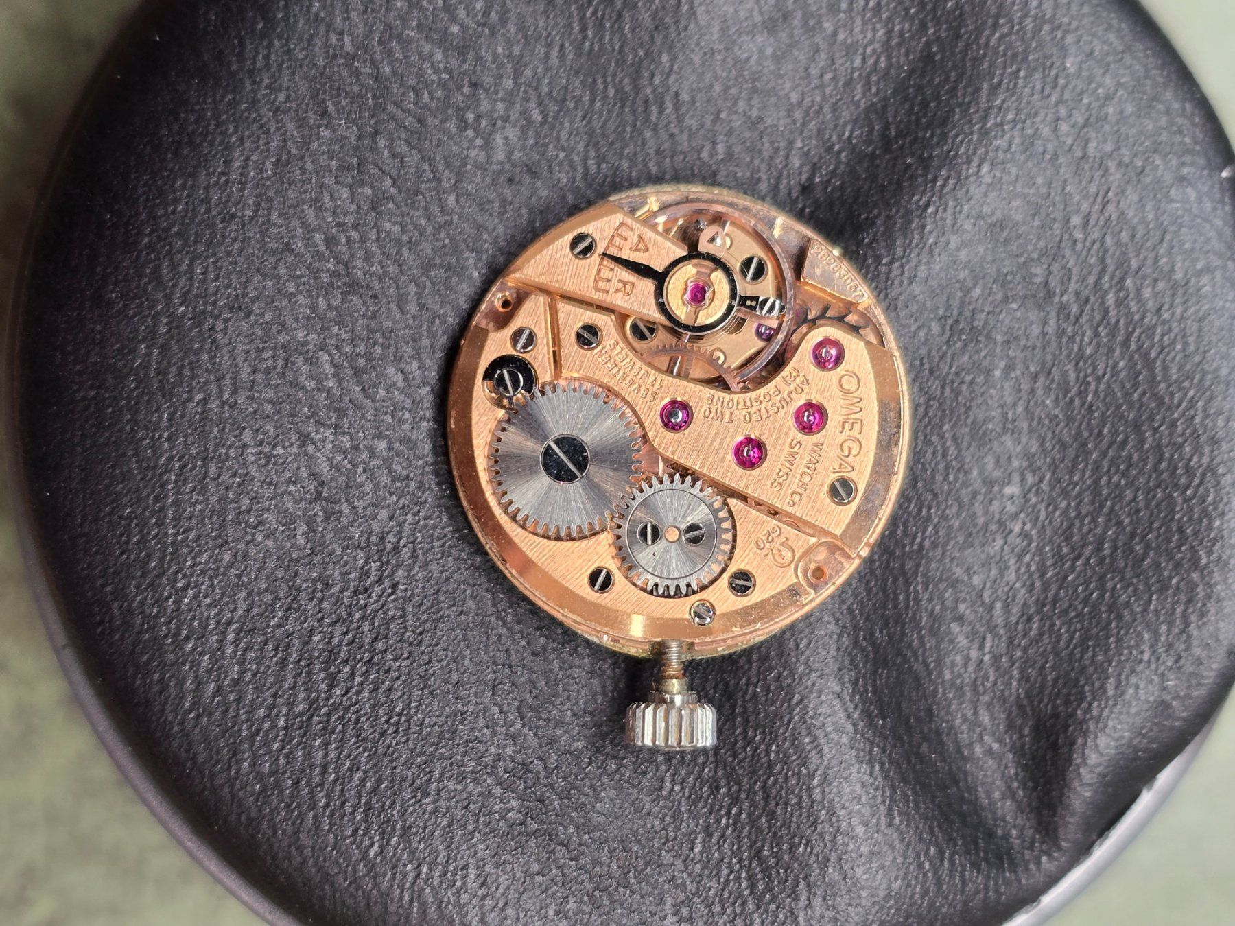 Omega Montres: Mouvement Omega 620 – Défectueux à Tramelan par Nirdan 2
