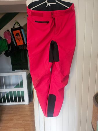 Vaude Softshellhose für den Winter # pinky Eyecatcher