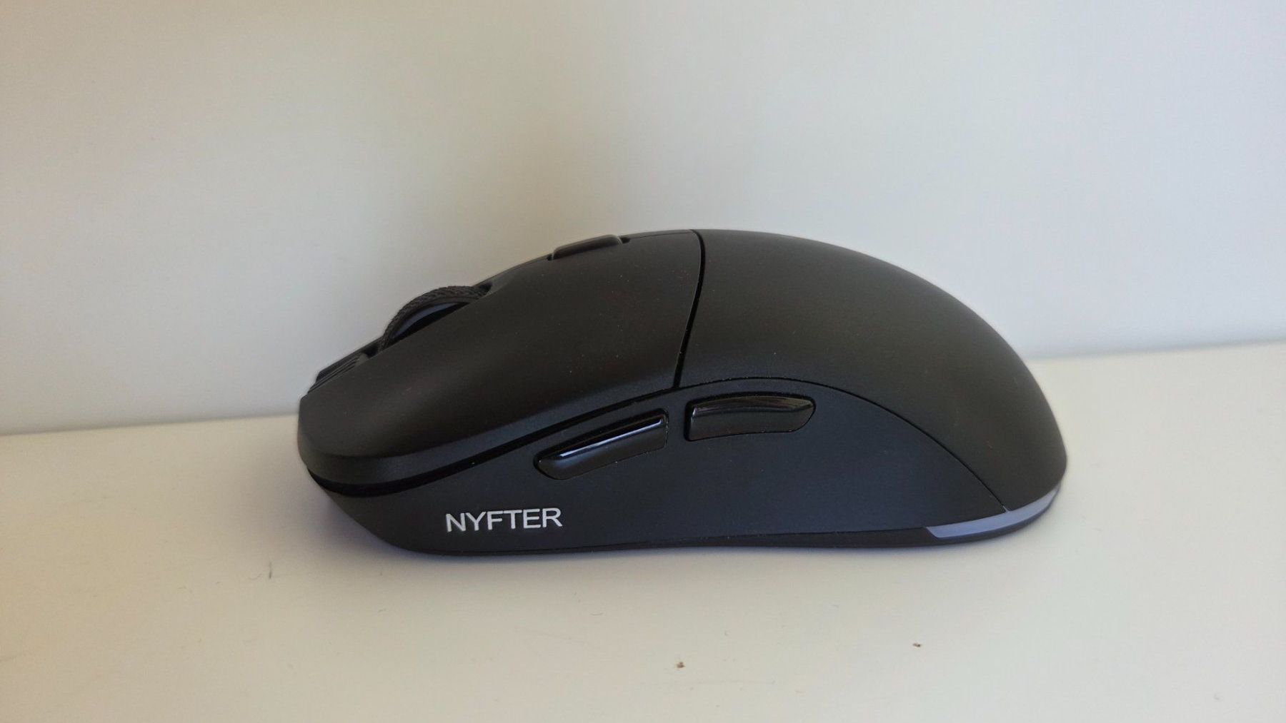 Mouse: NYFTER NYF 22 Wireless Gaming Mouse, schwarz, fast neu – Usato da Meggen venduto da NONOalo 1