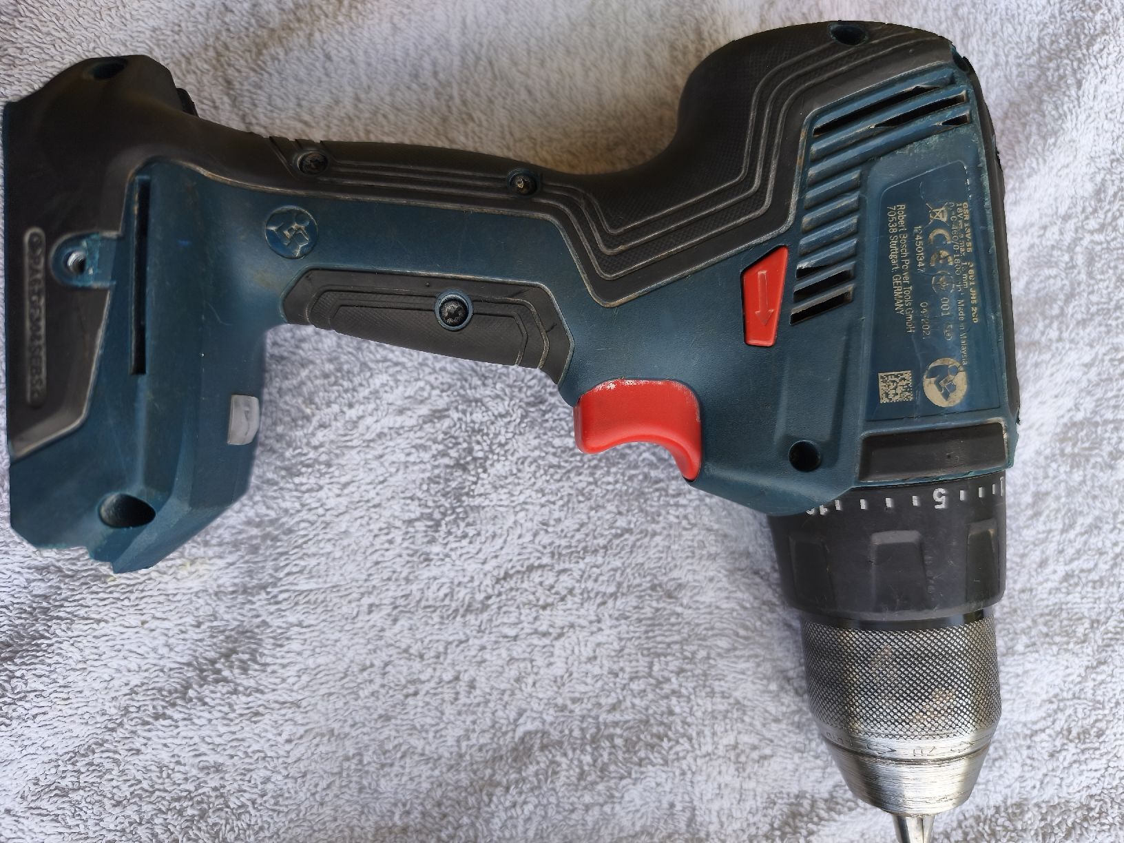 Bosch Tutti gli attrezzi: Bosch Akku Bohrmaschine Set – Usato da Recherswil venduto da Sruscha58 4