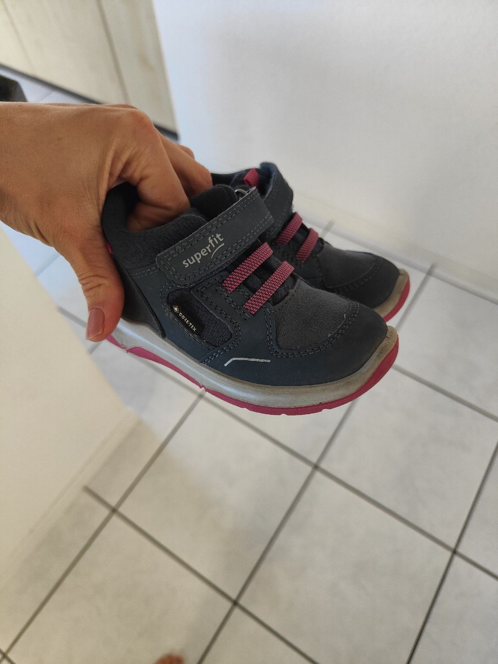 Superfit Scarpe per ragazze: Superfit Schuh Gr.22 – Usato da Küssnacht am rigi venduto da Alee13