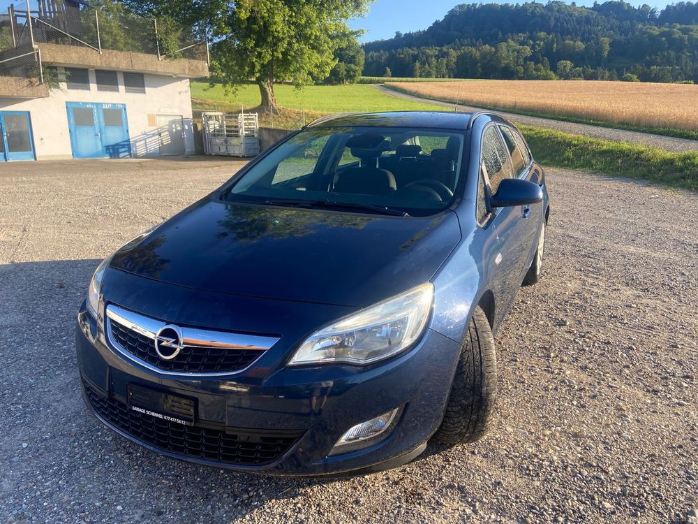 Opel Automobili: Opel Astra Kombi, JG 2011, frisch ab MFK! – Usato da Buch am Irchel venduto da nellsch87