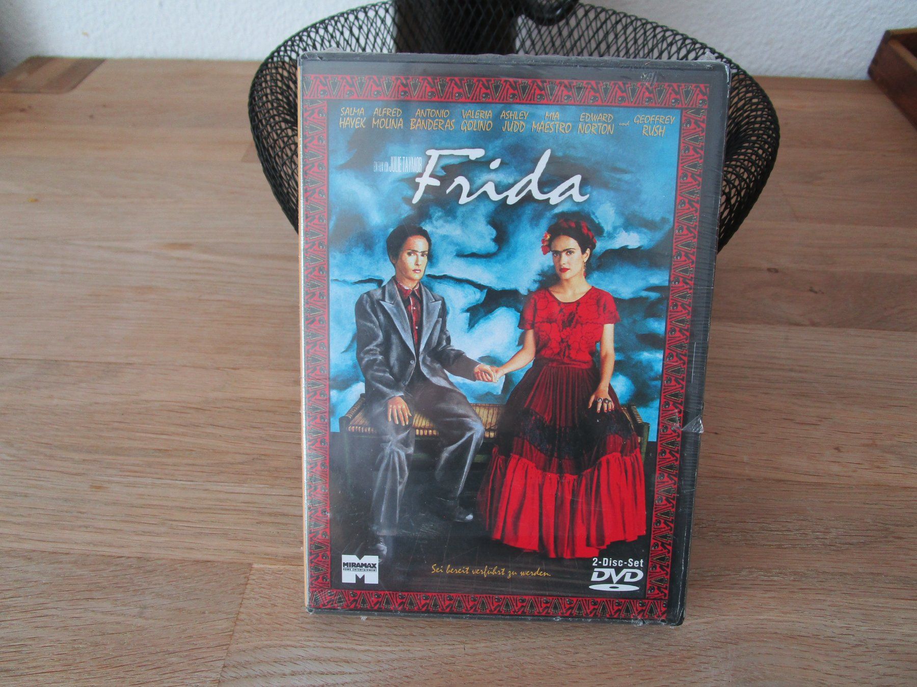 Tutti i DVDs: Originalverpackte DVD - Frida - Salma Hayek - 2 Disk-Set – Nuovo e nell'imballaggio originale da Scuol venduto da Luana..