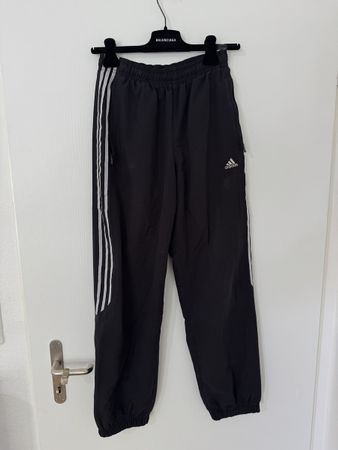 Adidas Trainingshose schwarz Grösse 158 fit S Orygina Vintag