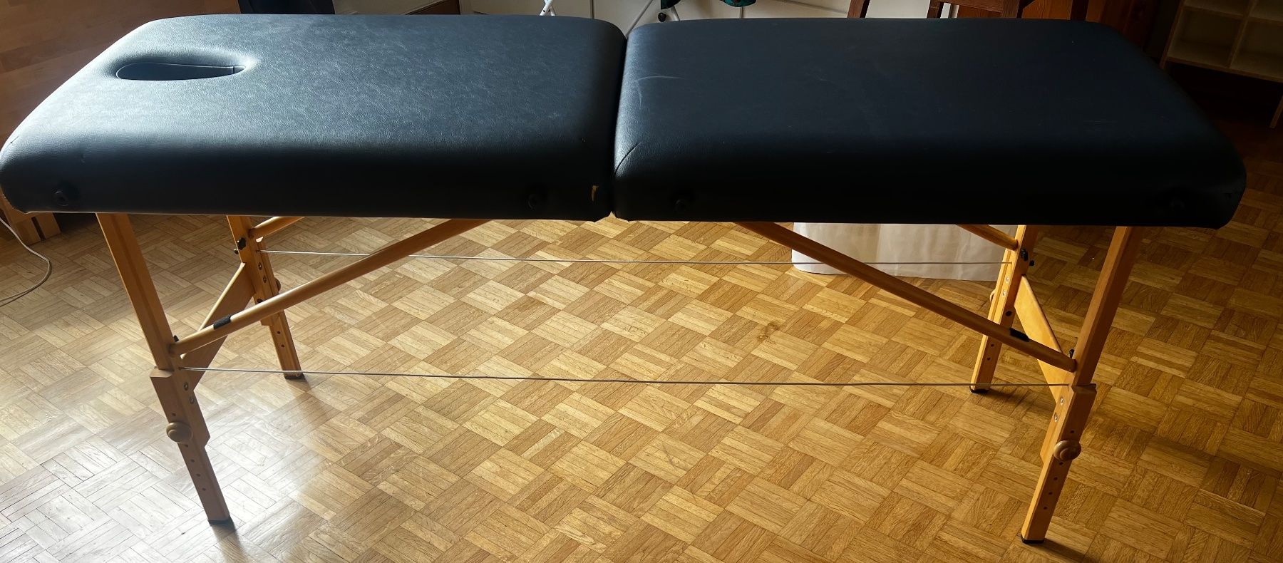 Chaises longues: Massageliege – D'occasion à Basel par luz_g2xy